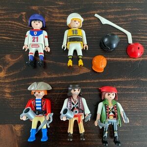Playmobil Mixed Lot Pirates & Sports Figures Accessories Helmets Weapons